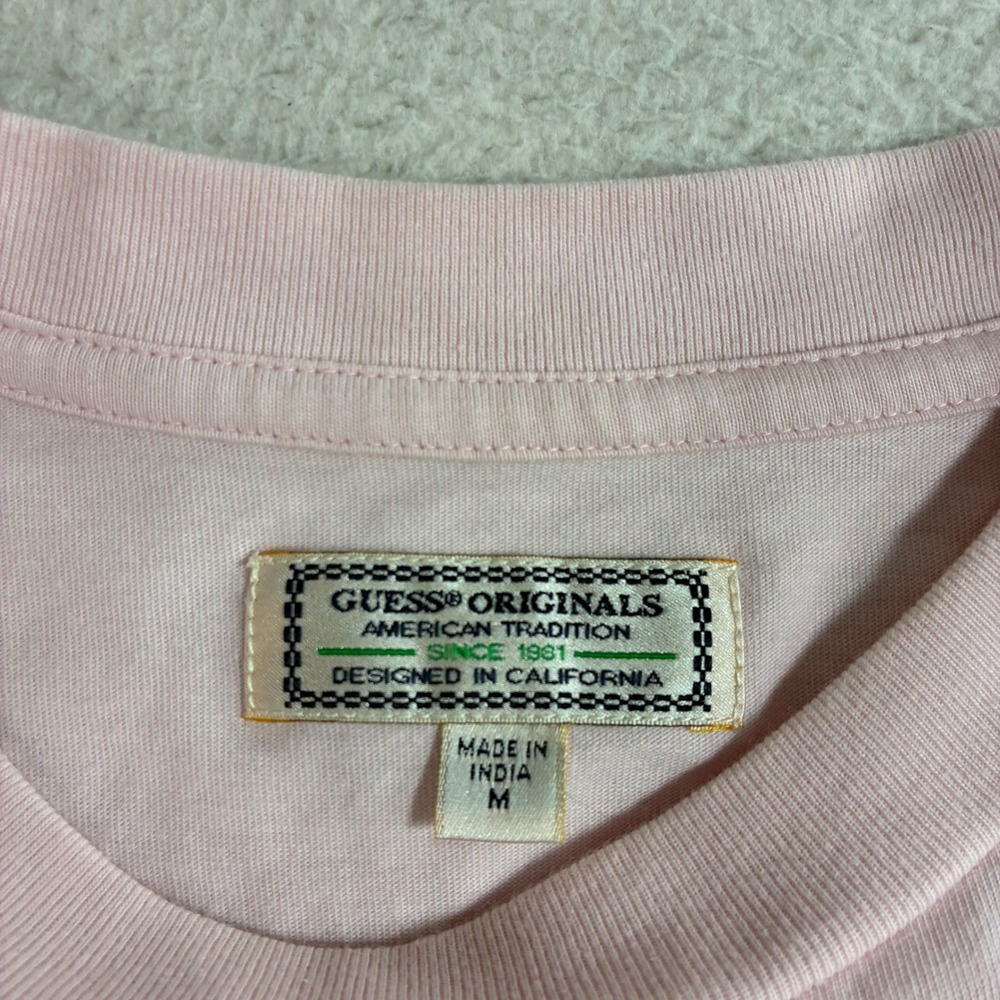 Vintage Guess T Shirt Mens Medium Pink Spellout American Tradition Originals Y2K - Picture 4 of 9